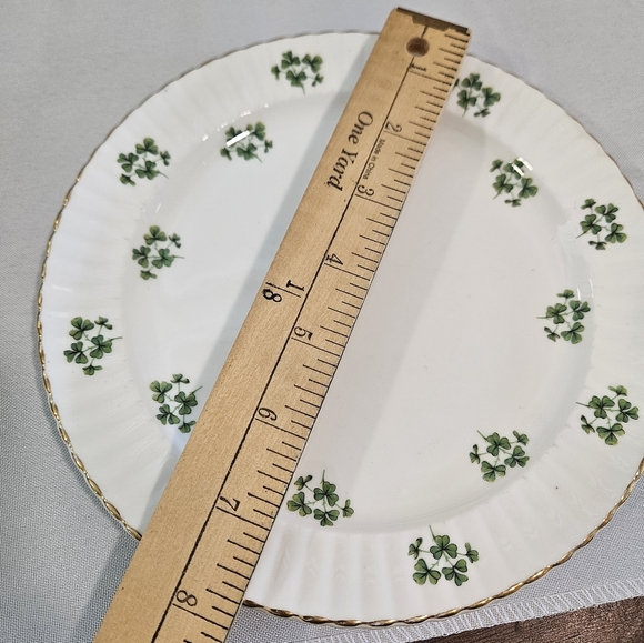 8" Shamrock Dessert Plate - Picture 4 of 4